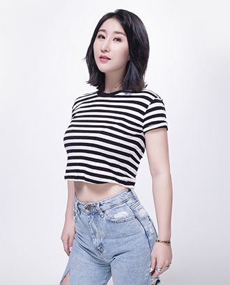 看女人逼AV舞蹈表演部部主任